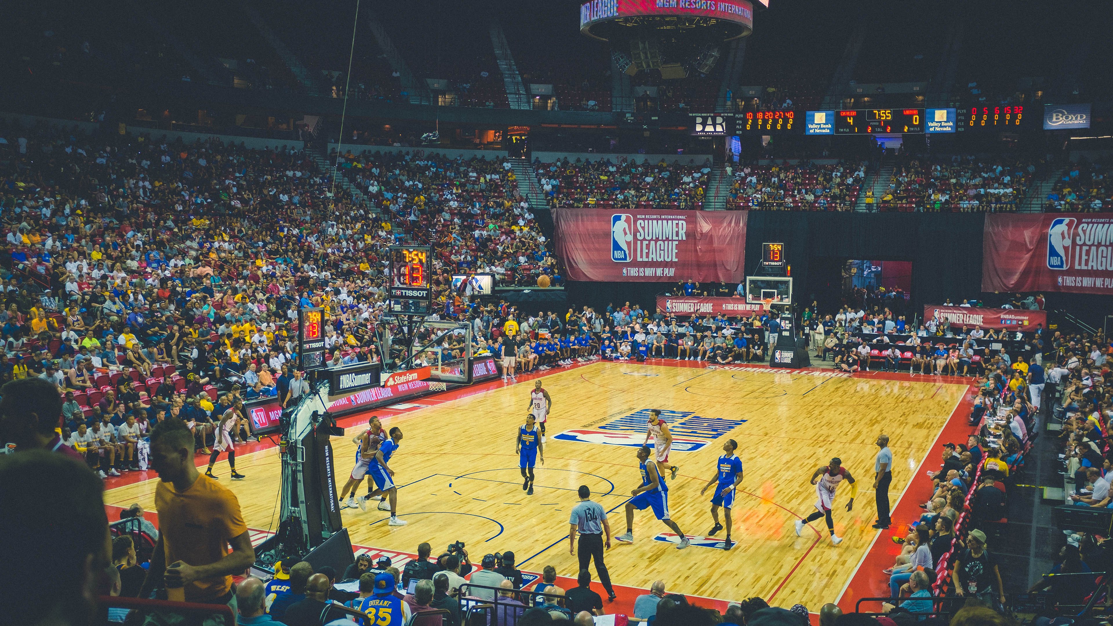 跨界决胜时刻，从雷恩的绿茵绝杀到穆勒的赛道接管